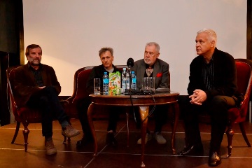bohaterowie spotkania KOR, od lewej: Mirosław Witkowski, Marek Adamkiewicz, Józef Gawłowicz, Michał Paziewski