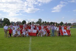 6. drużyny rugby z Kanady i z Łodzi po meczu
