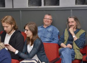 na widowni szczeciński fotografik Ryszard Pakieser (po prawej stronie)